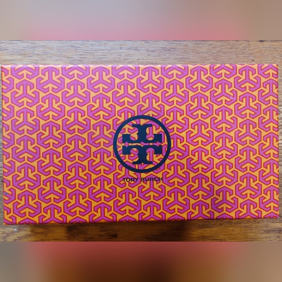 Tory Burch Quilted Zip Continental Wallet